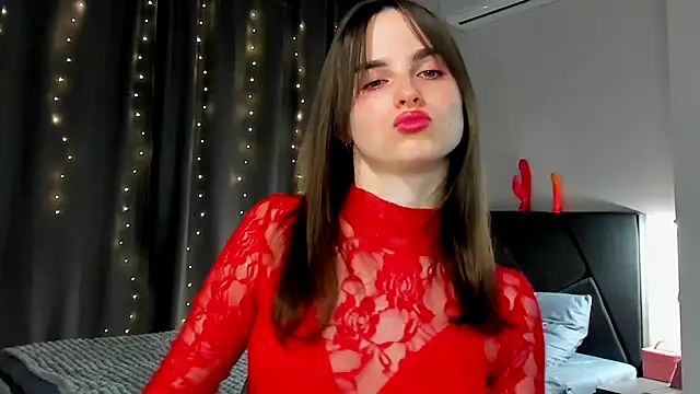 megann fox2 online show from 03/25/26, 05:56