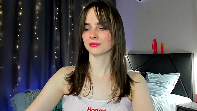 megann fox2 online show from 03/04/26, 06:37