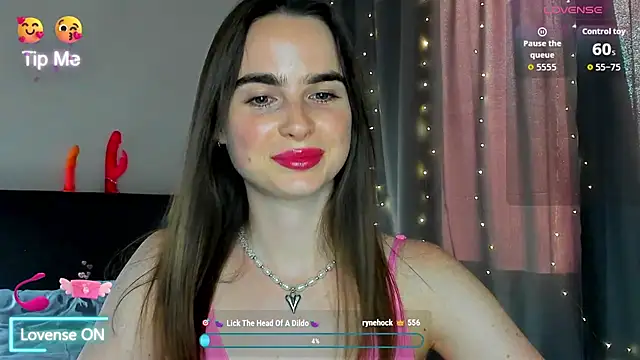 Snapshot of megann_fox2 chatting on 07/04/26, 04:33 megann fox2 online show from 07/04/26, 04:33