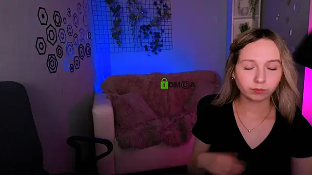 amalialowell online show from 03/28/26, 08:10