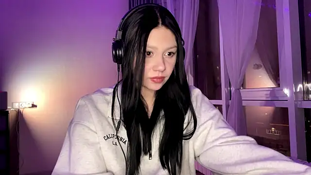 Snapshot of RaquelsHusband chatting on 02/17/26, 02:47 RaquelsHusband online show from 02/17/26, 02:47