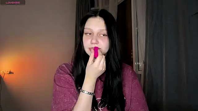 Snapshot of RaquelsHusband chatting on 02/27/26, 02:39 RaquelsHusband online show from 02/27/26, 02:39