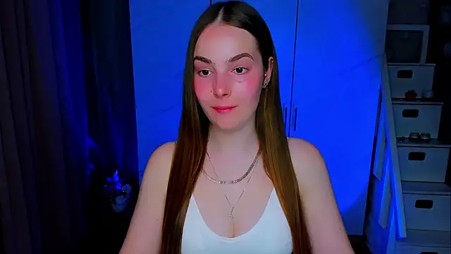 Snapshot of Maddy_Wood_ chatting on 05/20/26, 04:59 Maddy Wood online show from 05/20/26, 04:59
