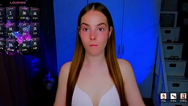 Snapshot of Maddy_Wood_ chatting on 06/17/26, 04:06 Maddy Wood online show from 06/17/26, 04:06