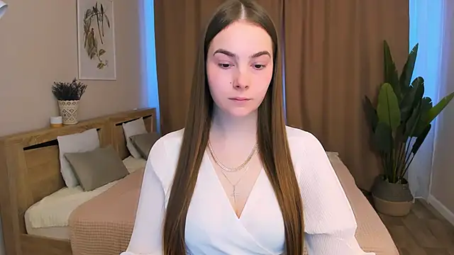 Maddy Wood  online show from 02/17/26, 08:22