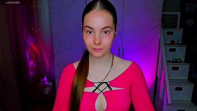 Snapshot of Maddy_Wood_ chatting on 05/19/26, 09:27 Maddy Wood online show from 05/19/26, 09:27