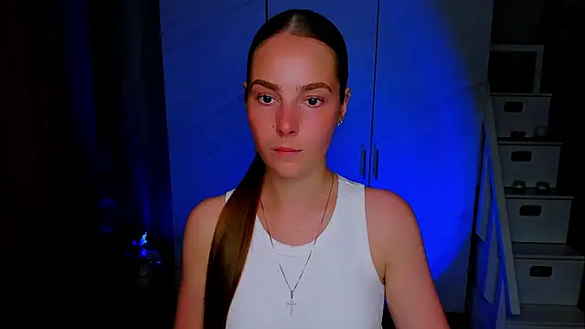 Snapshot of Maddy_Wood_ chatting on 07/10/26, 05:02 Maddy Wood online show from 07/10/26, 05:02