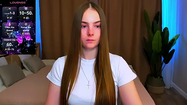 Maddy Wood  online show from 03/06/26, 03:07