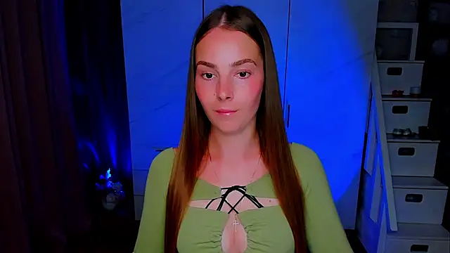 Snapshot of Maddy_Wood_ chatting on 07/14/26, 08:26 Maddy Wood online show from 07/14/26, 08:26