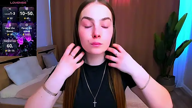 Maddy Wood  online show from 03/18/26, 02:52