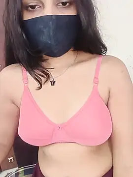 Snapshot of Cutie_babes01 chatting on 06/03/26, 03:29 Cutie babes01 online show from 06/03/26, 03:29