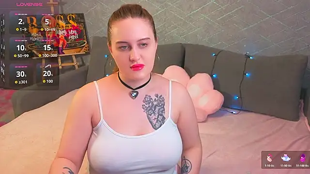 Snapshot of Polly_Tingle chatting on 02/17/26, 12:24 Polly Tingle online show from 02/17/26, 12:24