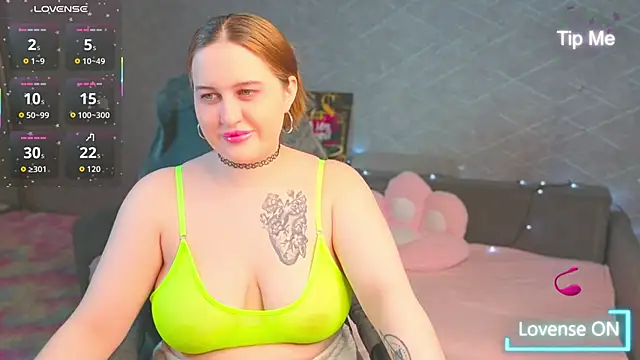 Snapshot of Polly_Tingle chatting on 02/25/26, 06:02 Polly Tingle online show from 02/25/26, 06:02