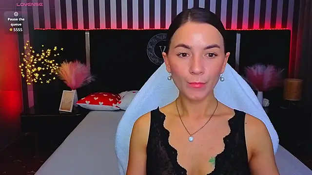 Snapshot of GracefulMichelle chatting on 05/19/26, 07:32 GracefulMichelle online show from 05/19/26, 07:32