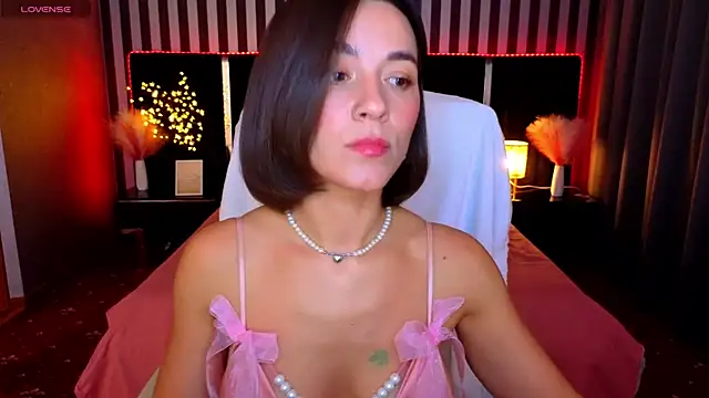 Snapshot of GracefulMichelle chatting on 03/18/26, 08:53 GracefulMichelle online show from 03/18/26, 08:53