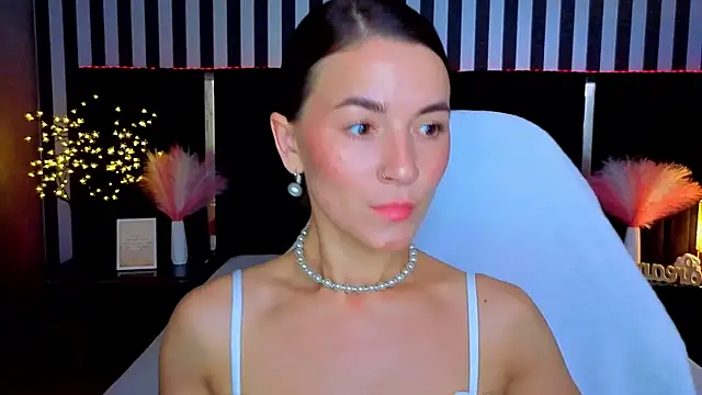 GracefulMichelle online show from 06/27/26, 07:42