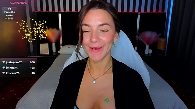 Snapshot of GracefulMichelle chatting on 05/12/26, 08:00 GracefulMichelle online show from 05/12/26, 08:00