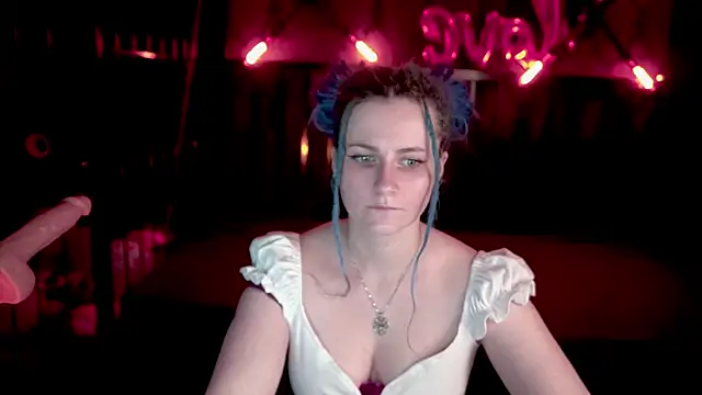 Snapshot of AlisaGracee chatting on 02/19/26, 02:03 AlisaGracee online show from 02/19/26, 02:03