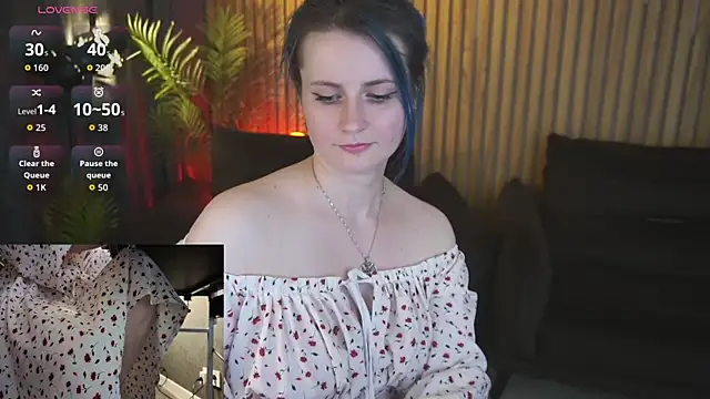 AlisaGracee online show from 05/15/26, 12:47