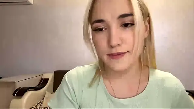 MerryVideo online show from 04/02/26, 04:46