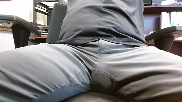 Snapshot of countryboy_10 chatting on 02/26/26, 01:44 countryboy 10 online show from 02/26/26, 01:44