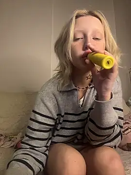 urlittlebaby666 online show from 02/20/26, 04:53