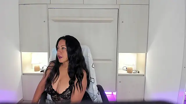 Snapshot of AllieBennet chatting on 02/24/26, 07:48 AllieBennet online show from 02/24/26, 07:48