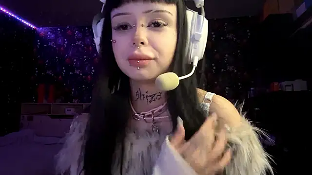 Snapshot of Luna_Sohotti chatting on 02/17/26, 03:09 Luna Sohotti online show from 02/17/26, 03:09