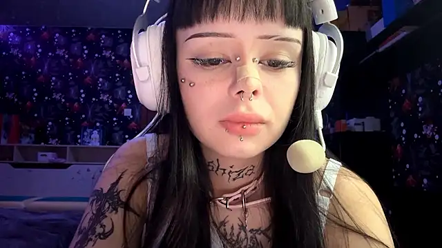 Snapshot of Luna_Sohotti chatting on 02/26/26, 03:12 Luna Sohotti online show from 02/26/26, 03:12