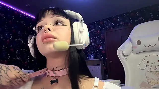 Snapshot of Luna_Sohotti chatting on 02/28/26, 03:33 Luna Sohotti online show from 02/28/26, 03:33