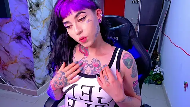 nova kitttyy online show from 04/29/26, 05:33