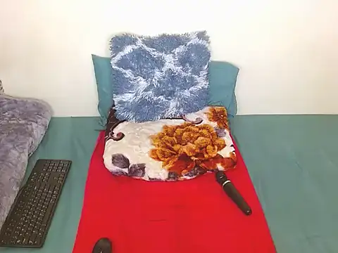 ChocoSlenderXXX online show from 06/25/26, 01:03