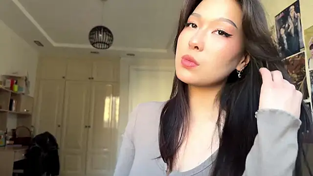 HannaOreo online show from 04/30/26, 10:11