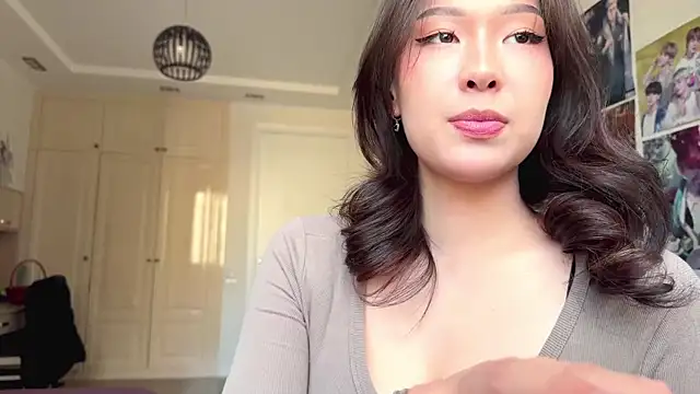HannaOreo online show from 04/21/26, 08:21