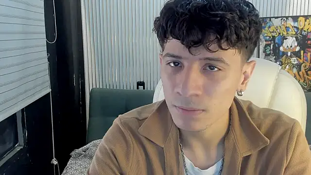 Angel St1 online show from 04/10/26, 04:36