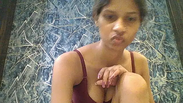 Rani1993 online show from 04/28/26, 07:07