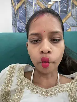 Snapshot of Rani1993 chatting on 02/24/26, 06:09 Rani1993 online show from 02/24/26, 06:09