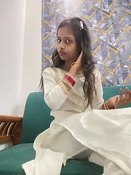 Snapshot of Rani1993 chatting on 02/23/26, 06:19 Rani1993 online show from 02/23/26, 06:19