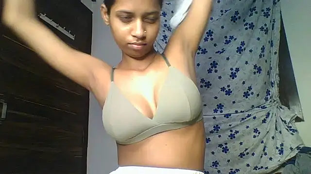 Snapshot of Rani1993 chatting on 07/12/26, 11:00 Rani1993 online show from 07/12/26, 11:00