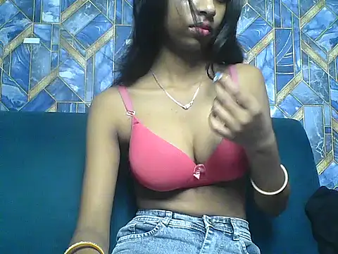 Rani1993 online show from 03/28/26, 05:14