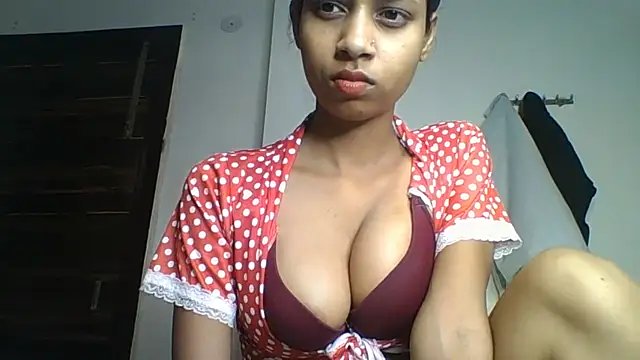 Snapshot of Rani1993 chatting on 07/15/26, 07:54 Rani1993 online show from 07/15/26, 07:54