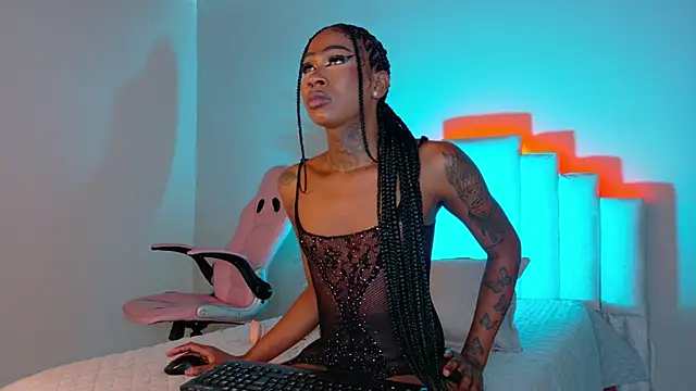 Snapshot of Sheinny_brown1 chatting on 02/23/26, 10:10 Sheinny brown1 online show from 02/23/26, 10:10