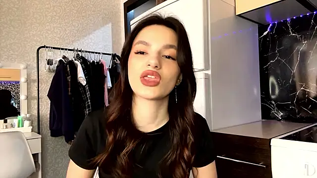 Kosandra k online show from 03/30/26, 07:43