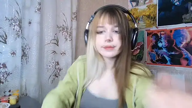 Snapshot of MilaTyan chatting on 05/29/26, 04:13 MilaTyan online show from 05/29/26, 04:13