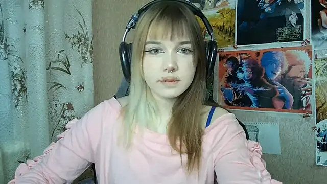 Snapshot of MilaTyan chatting on 06/04/26, 04:11 MilaTyan online show from 06/04/26, 04:11