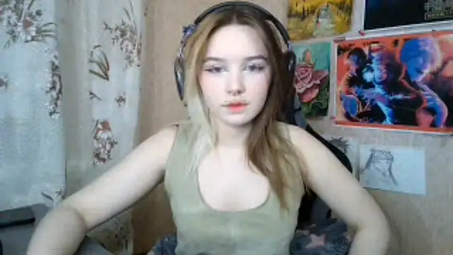 Snapshot of MilaTyan chatting on 04/26/26, 05:32 MilaTyan online show from 04/26/26, 05:32