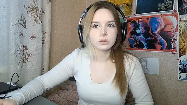 Snapshot of MilaTyan chatting on 05/03/26, 03:04 MilaTyan online show from 05/03/26, 03:04