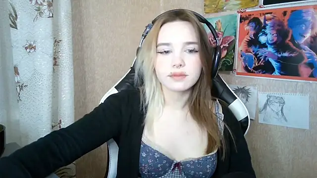 MilaTyan online show from 04/12/26, 06:11