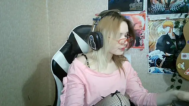 MilaTyan online show from 04/03/26, 05:08