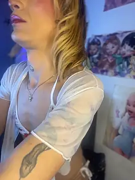 Snapshot of celeste_hell_ chatting on 07/08/26, 12:06 celeste hell online show from 07/08/26, 12:06